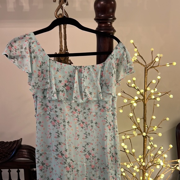 Nicole Miller floaty pale green chiffon dress with ruffle collar, asymmetric hem - Picture 13 of 13